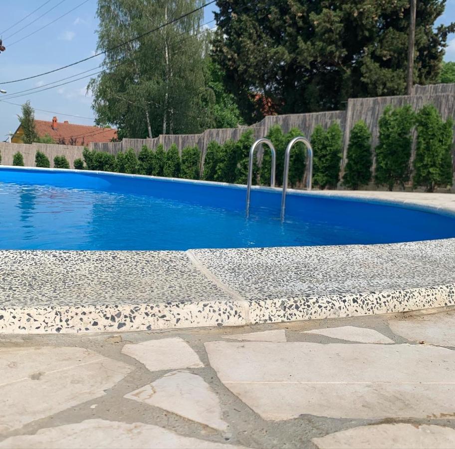 הוילה בלגרד Mika'S Poolhouse מראה חיצוני תמונה